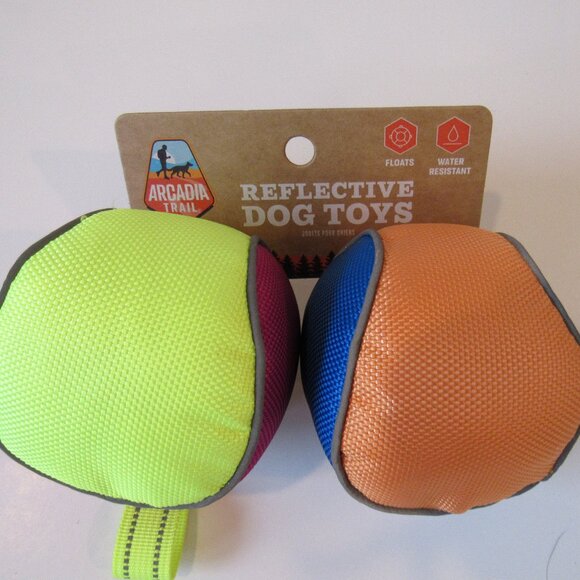 NEW ARCADIA TRAIL 2-PACK WATER-RESISTANT FLOATING SOFT BALLS - Picture 1 of 11
